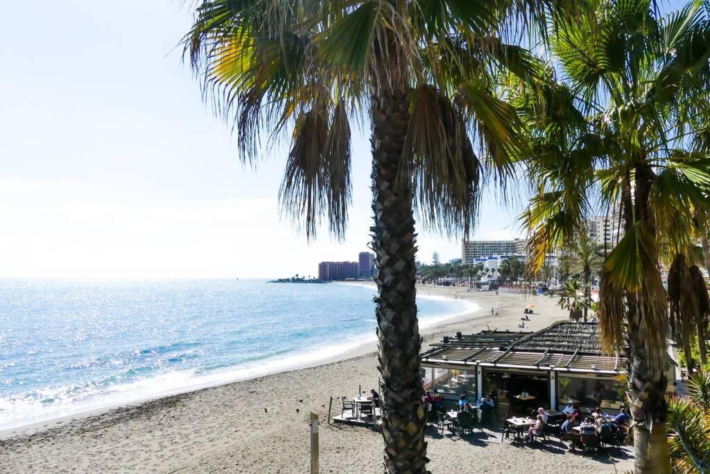 Holiday Rentals Piscina, Playa Parking A 5 Min Caminando Del Puerto De Benalmádena Buitenkant foto